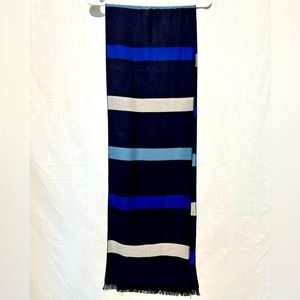 Bleu Nero navy striped winter scarf